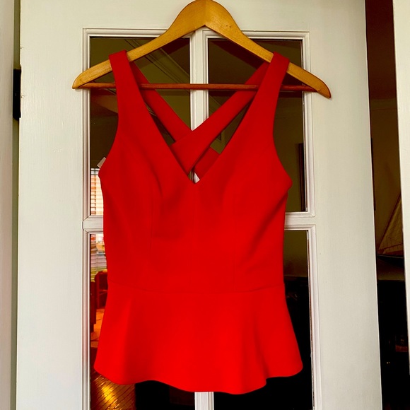 Red cross back tank, like new condition - Picture 2 of 3